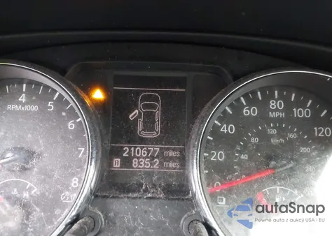 2011 Nissan Rogue S z USA, uszkodzony, nr VIN JN8AS5MV3BW305448